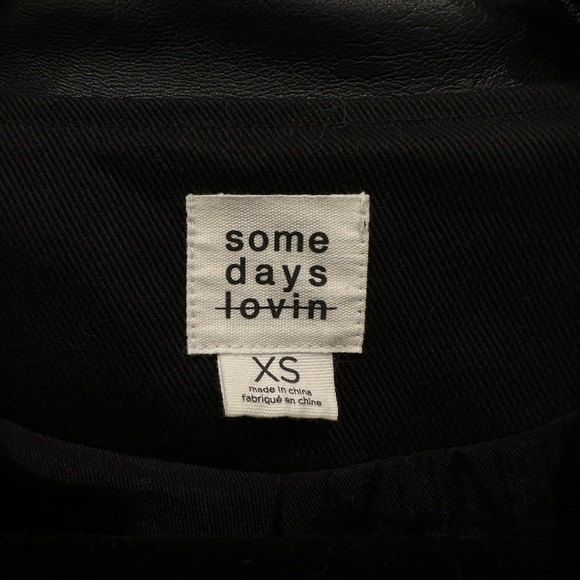 Some Days Lovin Dex Fringe Jacket Black
Denim Faux Leather Vegan Zip Pockets XS - Picture 4 of 7